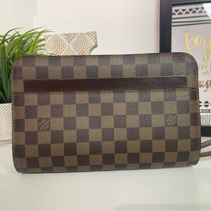 Louis Vuitton Damier Ebene Clutch